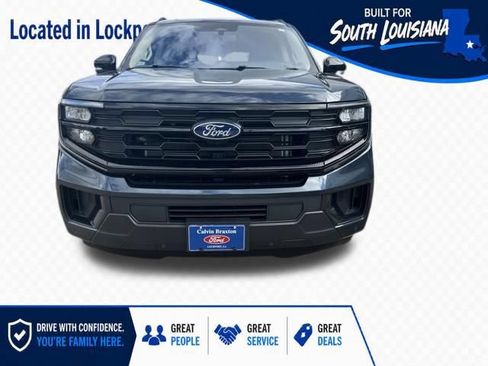 Used 2025 Ford Expedition Active AWD/4WD image 2