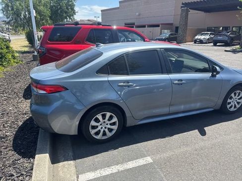 Used 2022 Toyota Corolla LE FWD image 29