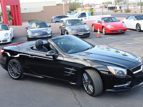 Used 2014 Mercedes-Benz SL 550 image 11