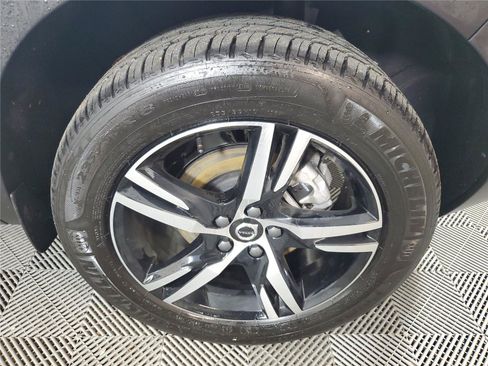 Certified 2026 Volvo XC40 B5 Core w/ Climate Package AWD/4WD image 11