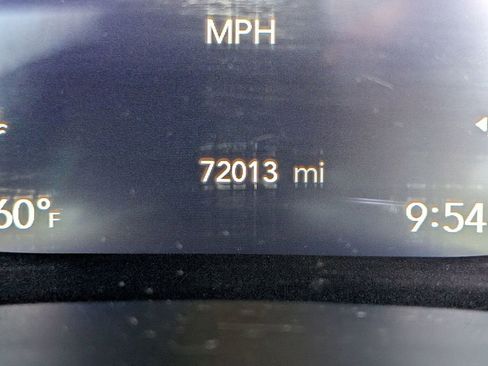 Used 2020 Chrysler Pacifica Limited w/ Advanced Safetytec Group FWD image 18