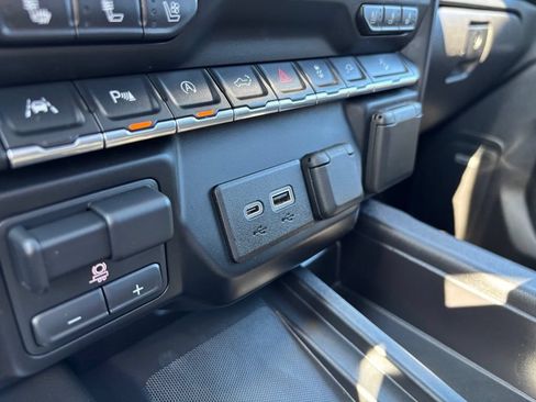 Used 2020 GMC Sierra 1500 SLT w/ SLT Premium Plus Package AWD/4WD image 30