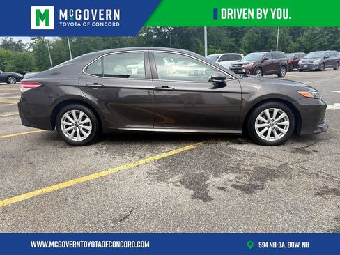 Used 2018 Toyota Camry LE w/ Audio Package FWD image 6