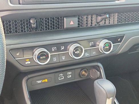 Certified 2024 Honda CR-V EX image 29