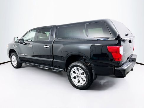 Used 2021 Nissan Titan SV w/ SV Convenience Package AWD/4WD image 5
