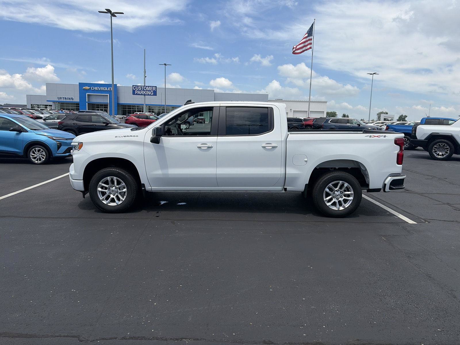 New 2026 Chevrolet Silverado 1500 RST w/ Convenience Package II AWD/4WD image 11