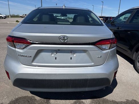 Used 2023 Toyota Corolla LE FWD image 12