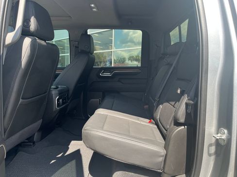 Used 2024 GMC Sierra 2500 Denali w/ Denali Reserve Package AWD/4WD image 16