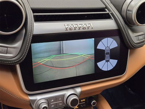 Used 2017 Ferrari GTC4Lusso image 42