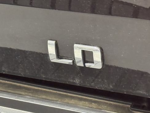 Used 2019 Chevrolet Silverado 1500 LT w/ All Star Edition image 20