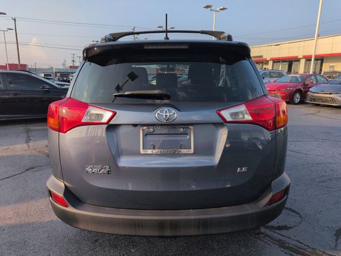 Used 2014 Toyota RAV4 LE FWD image 4