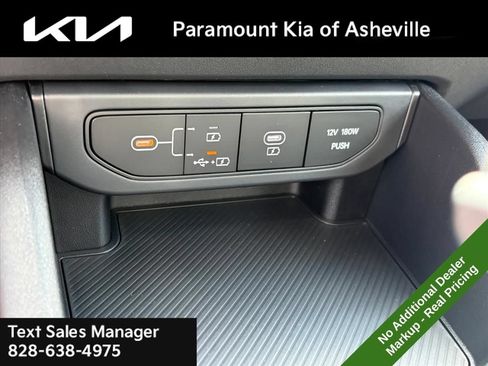 New 2026 Kia K4 FWD image 24