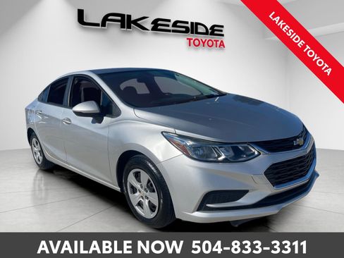 Used 2017 Chevrolet Cruze LS image 8