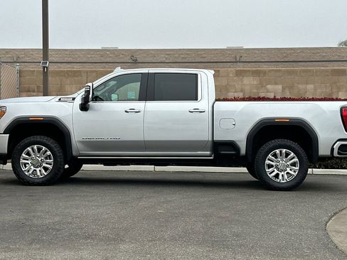 Used 2022 GMC Sierra 3500 Denali w/ Technology Package image 7