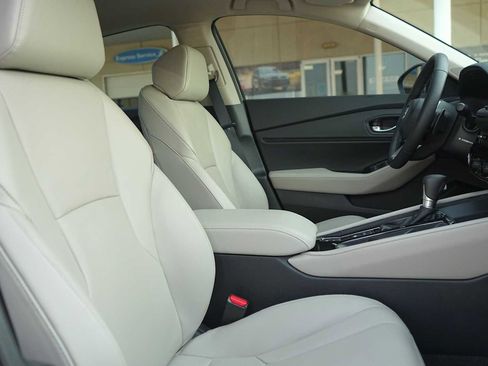 Used 2025 Honda Accord Touring image 15
