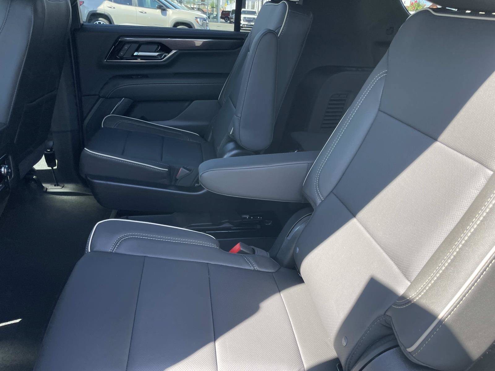 New 2026 GMC Yukon XL Elevation AWD/4WD image 24