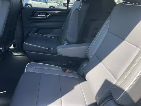New 2026 GMC Yukon XL Elevation AWD/4WD image 24