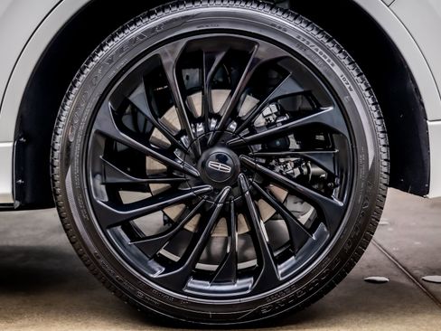 Used 2026 Lincoln Aviator Reserve w/ Jet Appearance Package RWD image 39