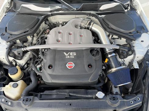 Used 2005 Nissan 350Z Touring image 22