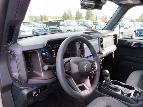 New 2025 Ford Bronco 4-Door w/ Sasquatch Package image 8