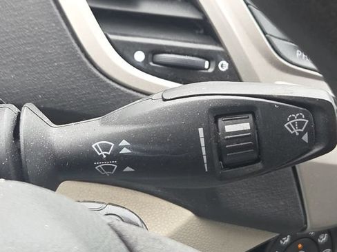 Used 2012 Ford Fiesta SE FWD image 33