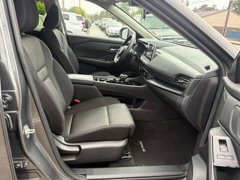 Certified 2024 Nissan Rogue SV image 25