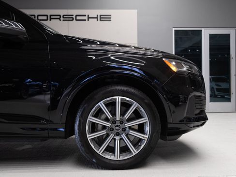 Used 2022 Audi Q7 2.0T Premium Plus w/ Premium Plus Package AWD/4WD image 11