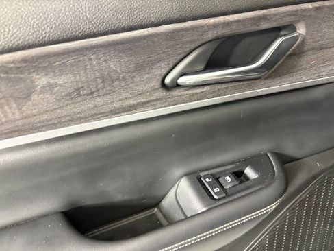 Used 2024 Jeep Grand Cherokee L Limited RWD image 44