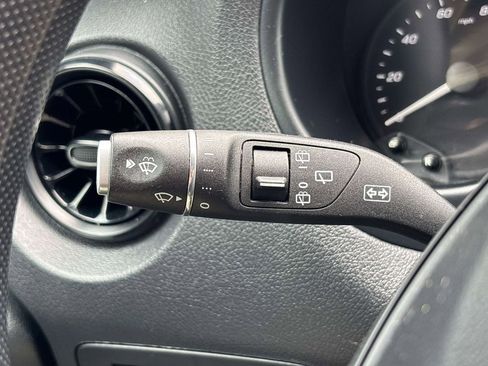Used 2021 Mercedes-Benz Metris image 26