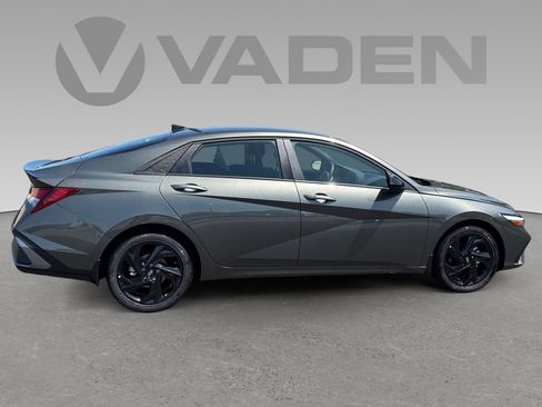 New 2026 Hyundai Elantra Sport FWD image 6