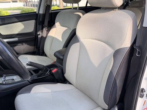 Used 2016 Subaru Crosstrek 2.0i Premium w/ Moonroof Package AWD/4WD image 13