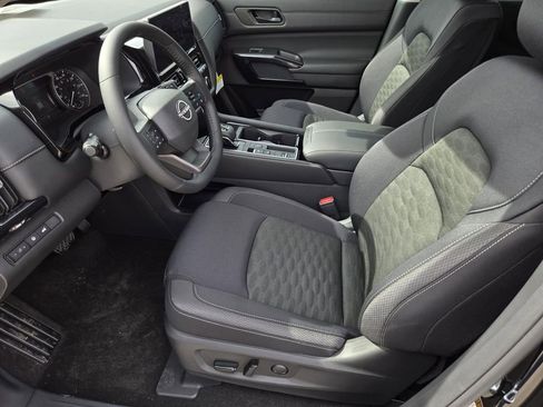 New 2026 Nissan Pathfinder SV image 19