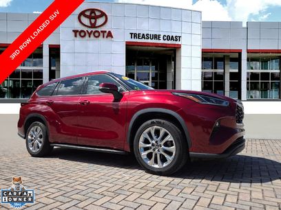 Used 2023 Toyota Highlander Limited
