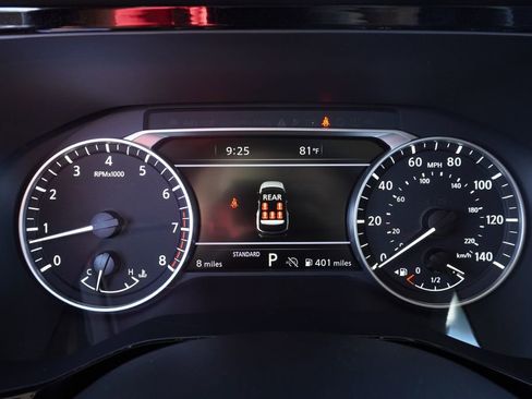 Certified 2025 Nissan Pathfinder SL w/ SL Premium Package FWD image 20