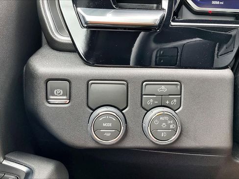 Used 2026 Chevrolet Silverado 1500 RST w/ RST Select Package image 33