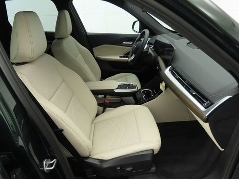 Certified 2025 BMW X1 xDrive28i w/ Premium Package image 20