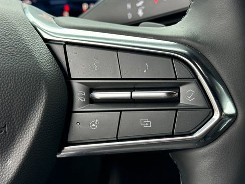 Certified 2025 Chevrolet Suburban Premier image 27