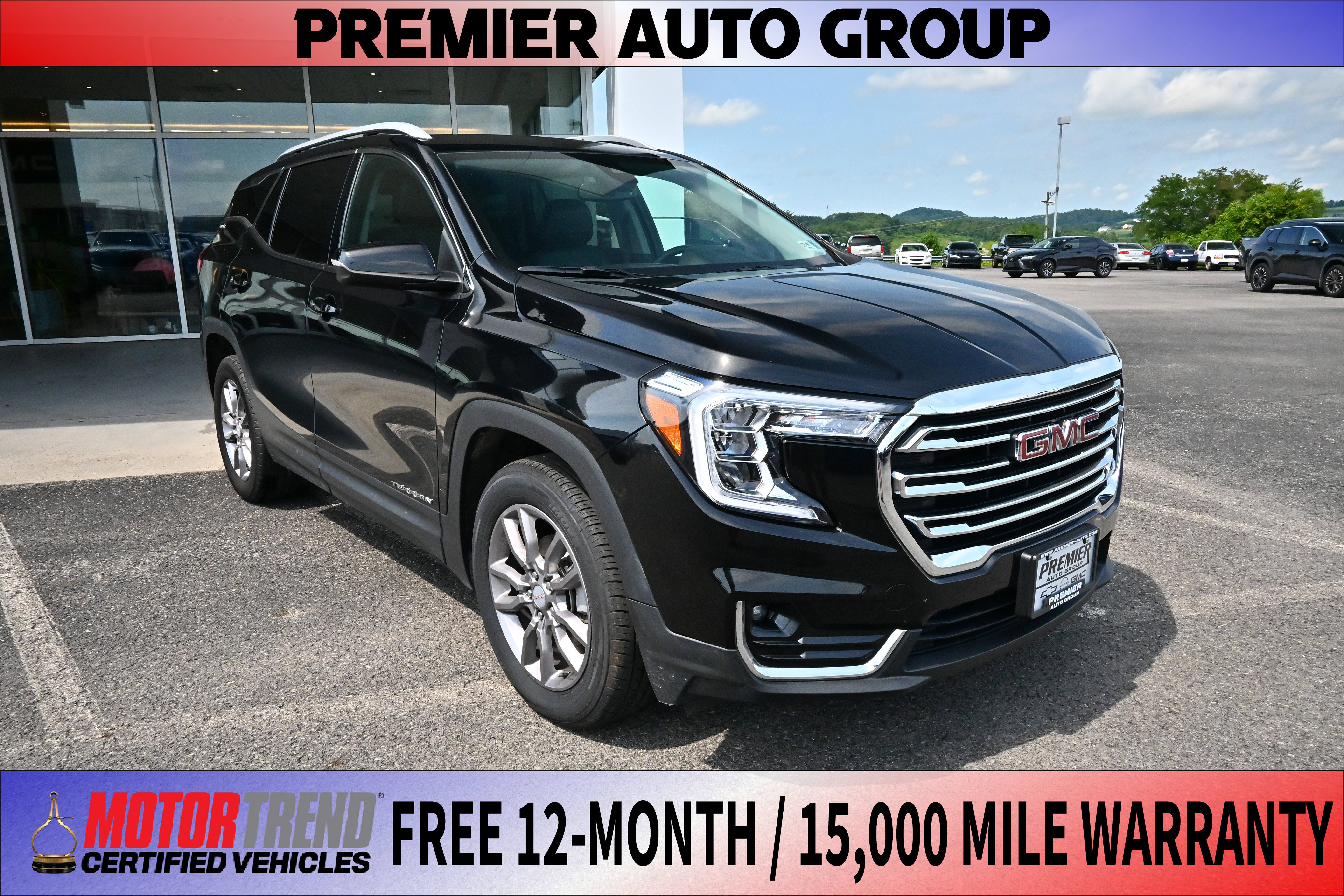 Used 2024 GMC Terrain SLT AWD/4WD image 1