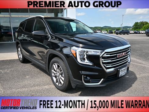 Used 2024 GMC Terrain SLT AWD/4WD image 1