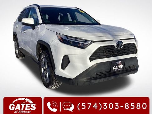 Used 2025 Toyota RAV4 XLE image 1