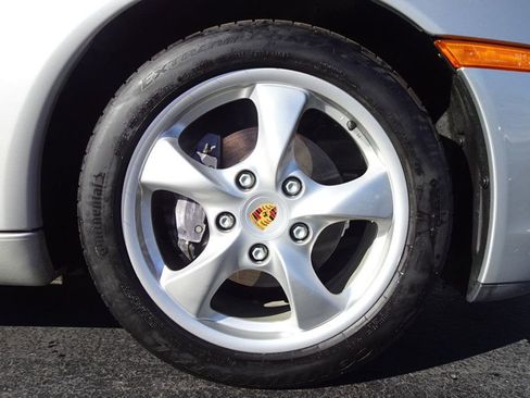 Used 2001 Porsche Boxster image 18