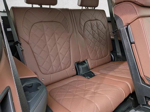 Certified 2023 BMW X7 xDrive40i w/ Premium Package image 23