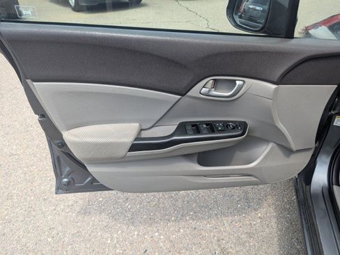 Used 2012 Honda Civic LX image 9
