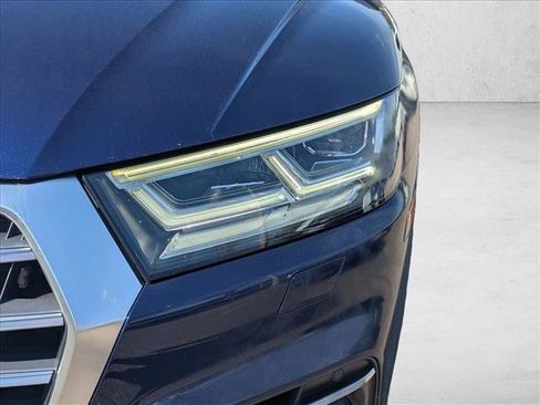 Used 2018 Audi SQ5 Prestige image 12