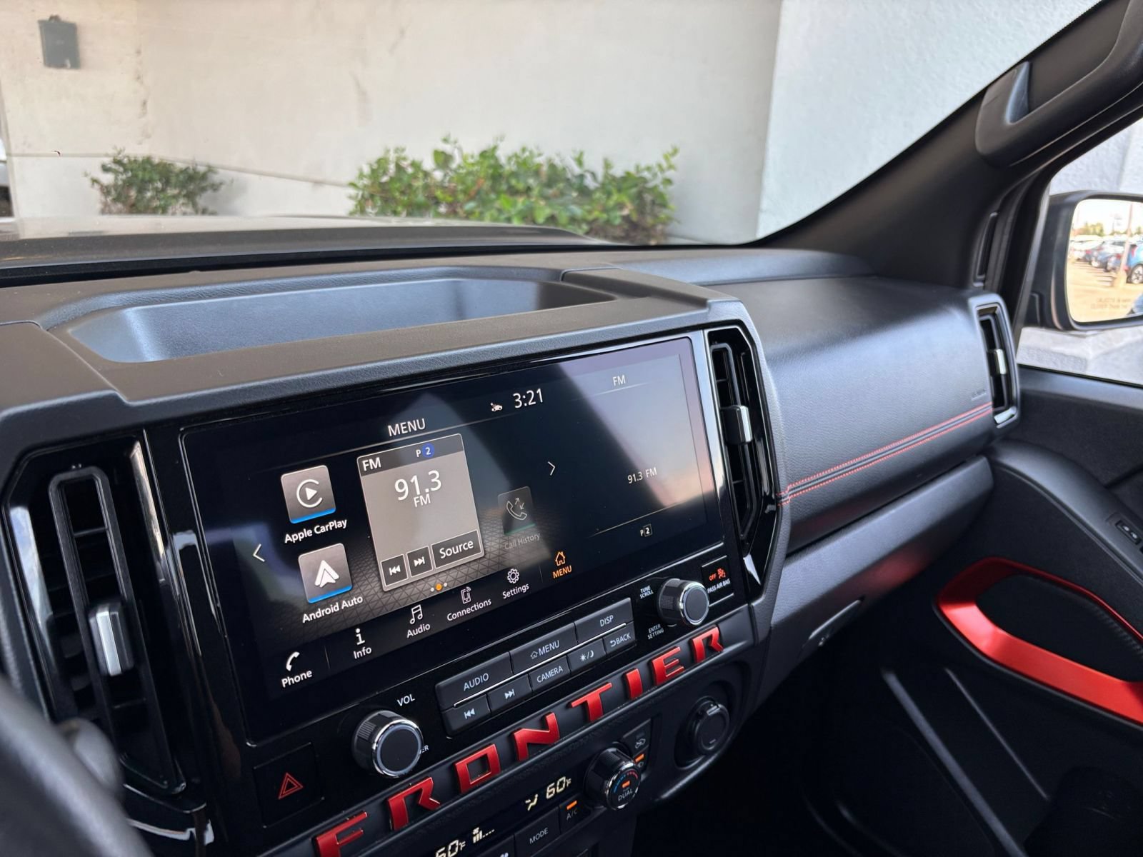 Used 2026 Nissan Frontier PRO-4X AWD/4WD image 19