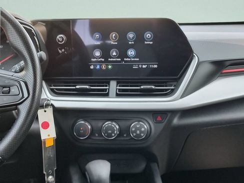 Used 2024 Chevrolet Trax RS w/ Driver Confidence Package FWD image 13