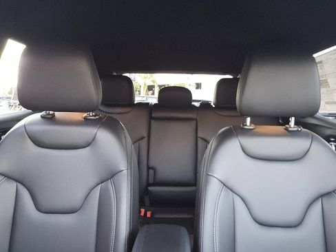 New 2026 Jeep Compass Limited image 27