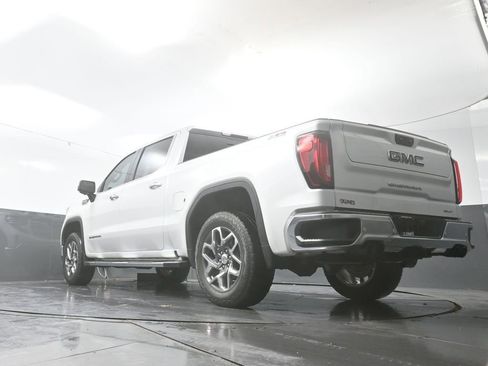 Used 2024 GMC Sierra 1500 SLT w/ SLT Premium Plus Package AWD/4WD image 31