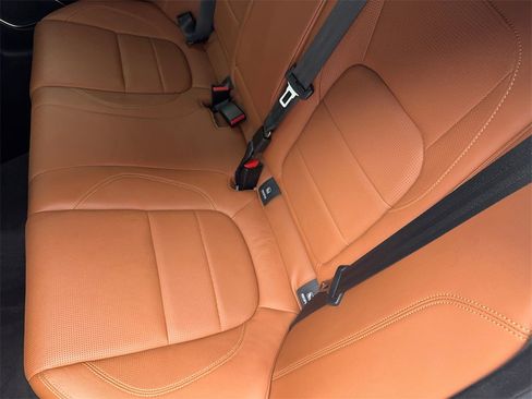 Used 2022 Jaguar XF R-Dynamic SE image 44