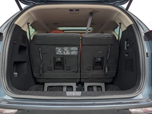 Used 2024 Kia Carnival SX Prestige FWD image 18